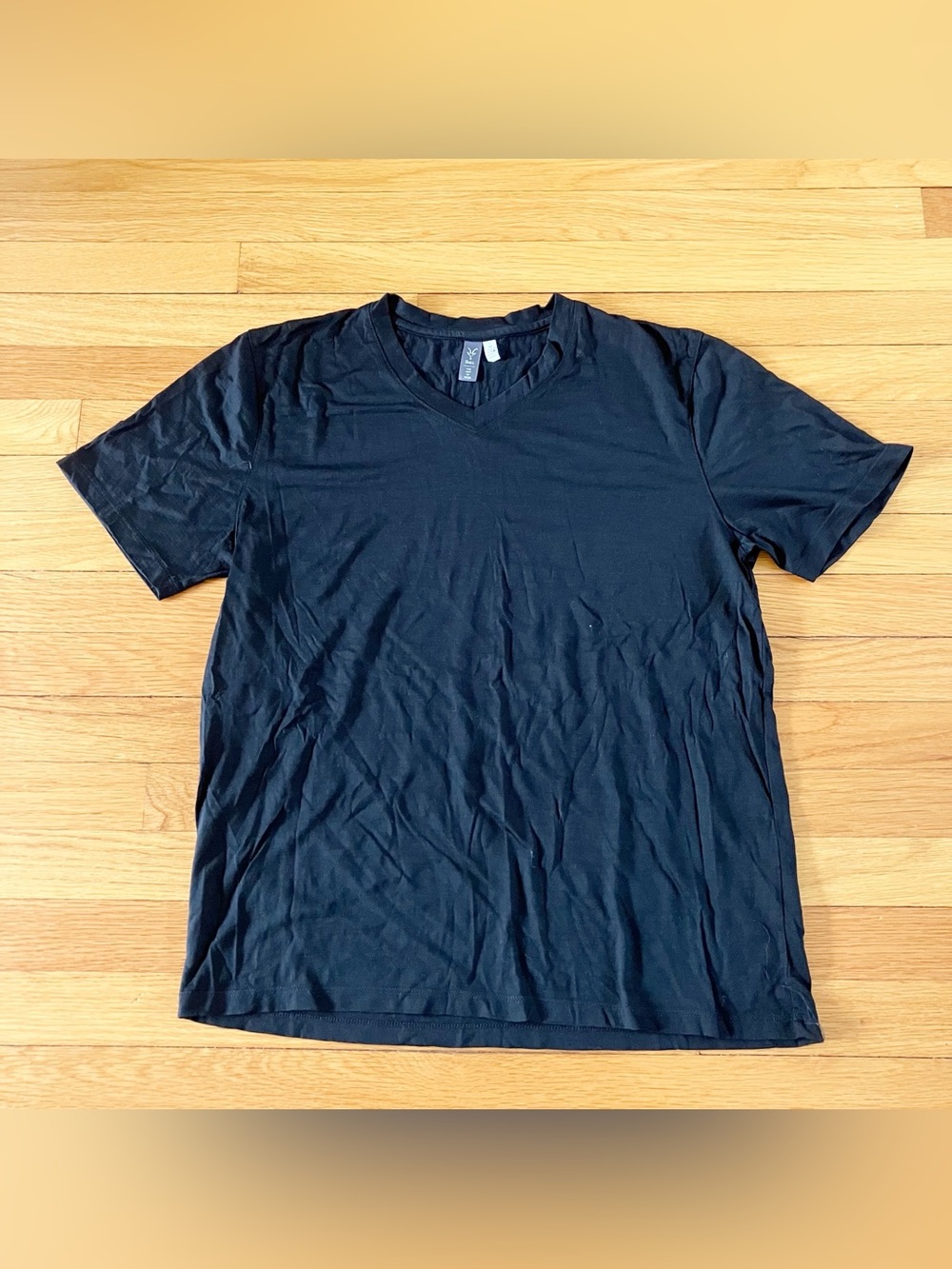 Ibex Black Merino Wool Breathable Gorpcore Outdoor V-Neck Tee T-Shirt Medium